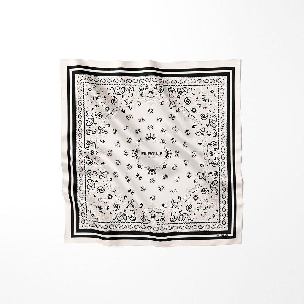 Eva (xs)-Foulard 45x45 in 100% seta