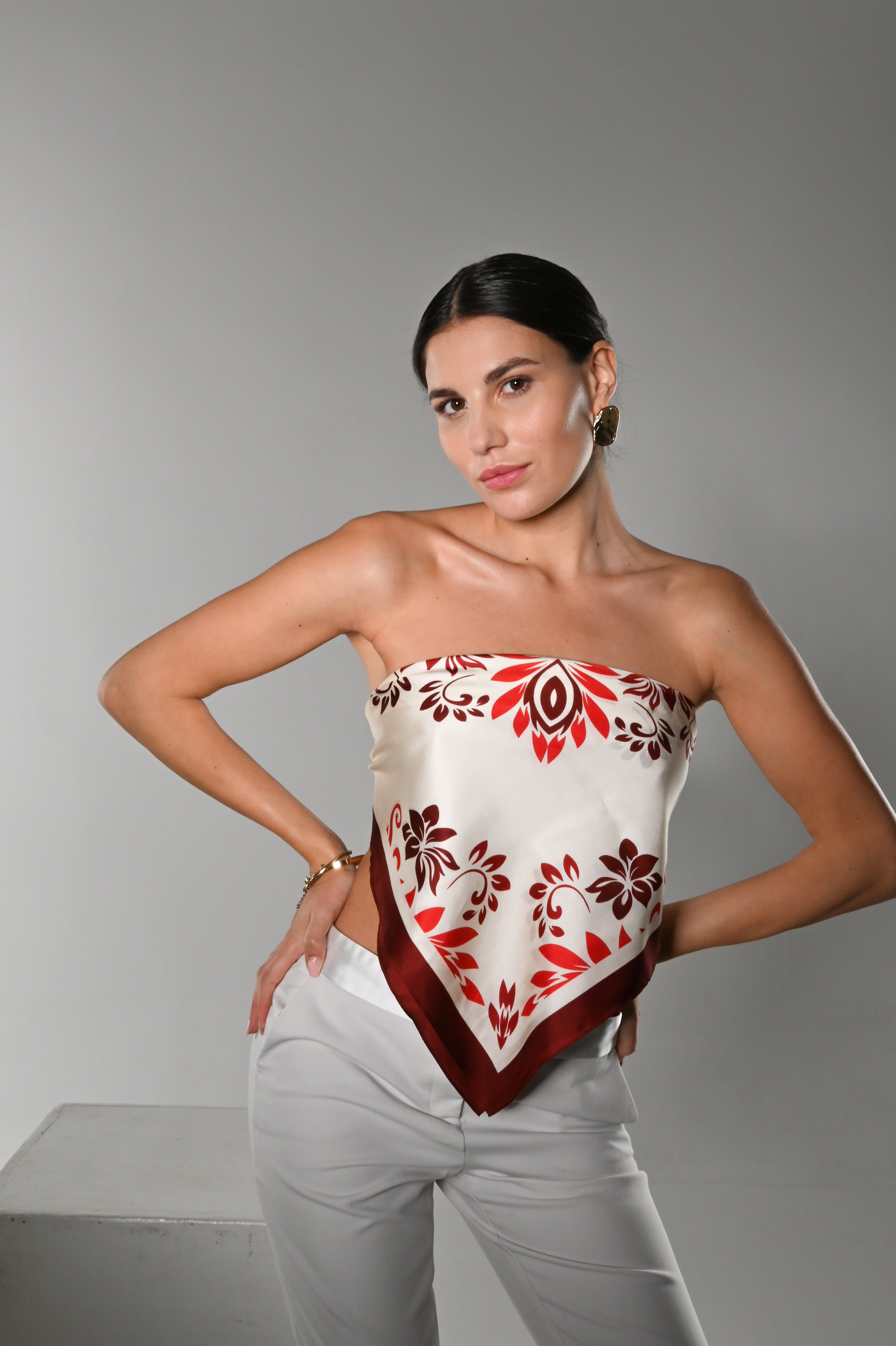 Cara-Foulard 90x90 in 100% seta