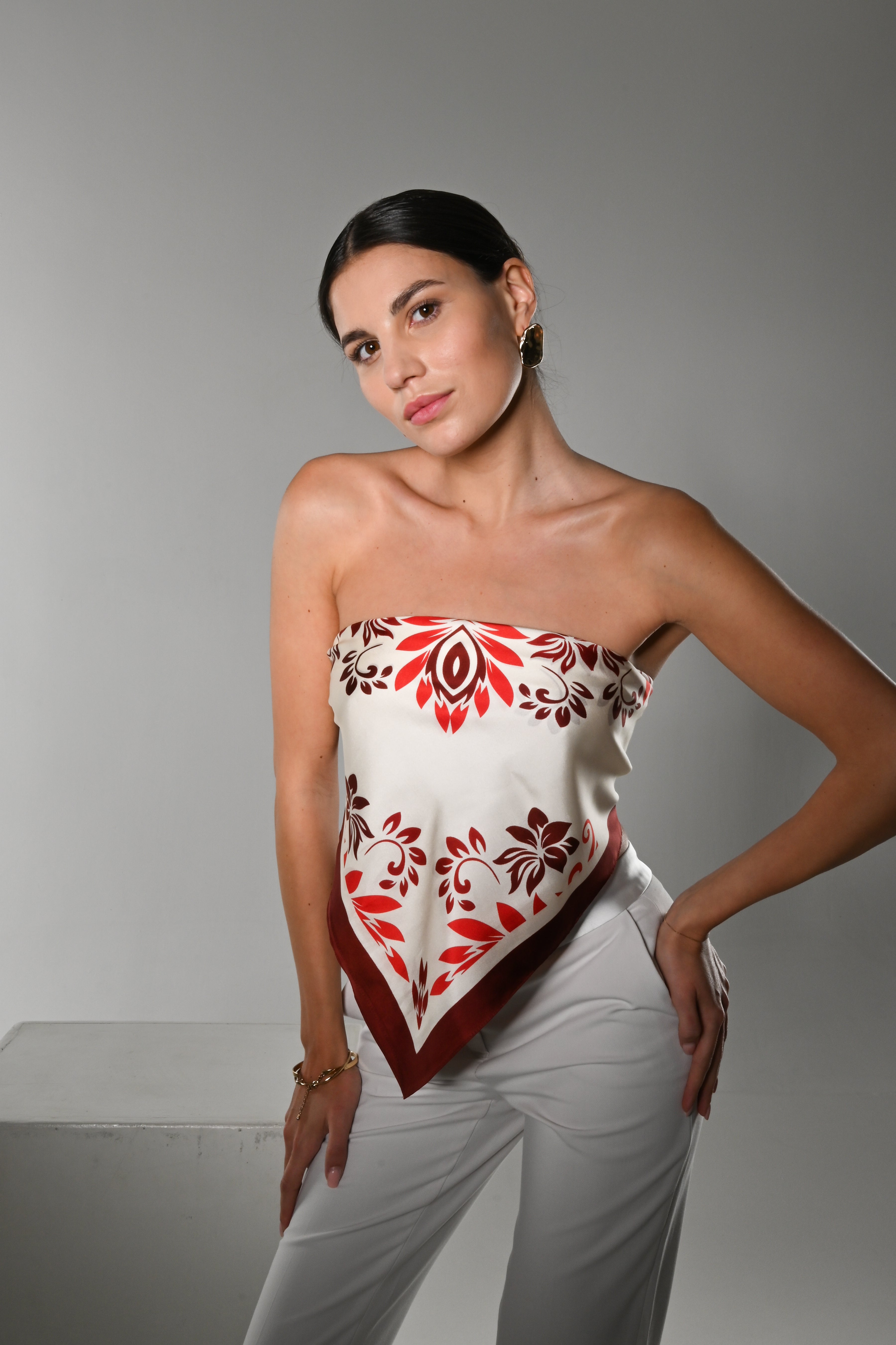 Cara-Foulard 90x90 in 100% seta