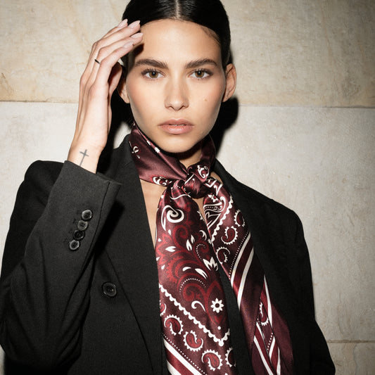 Essie-Foulard 90x90 in 100% seta